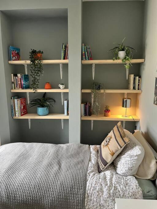 Just The Splott! Sleeps 6, 8 Mins To Stadium. Cardiff Exteriér fotografie